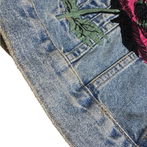 Embroidered Denim Jean Jacket US Size 4‎ Floral Boho - Picture 4 of 7